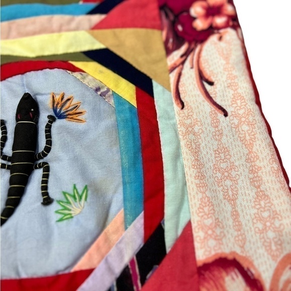 Vintage Chinese Quilted Applique Patchwork 3D Scorpion Frog Panda Vest - Picture 9 of 15